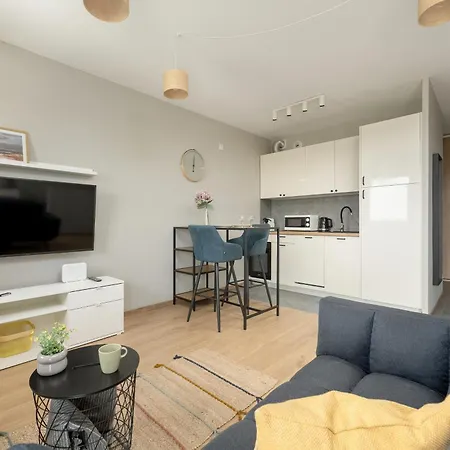 Daire Bright Browary Wroclawskie With Parking By Renters *
