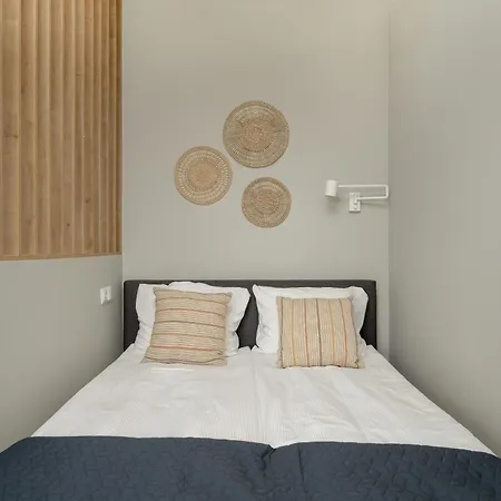 Bright Browary Wroclawskie With Parking By Renters Daire